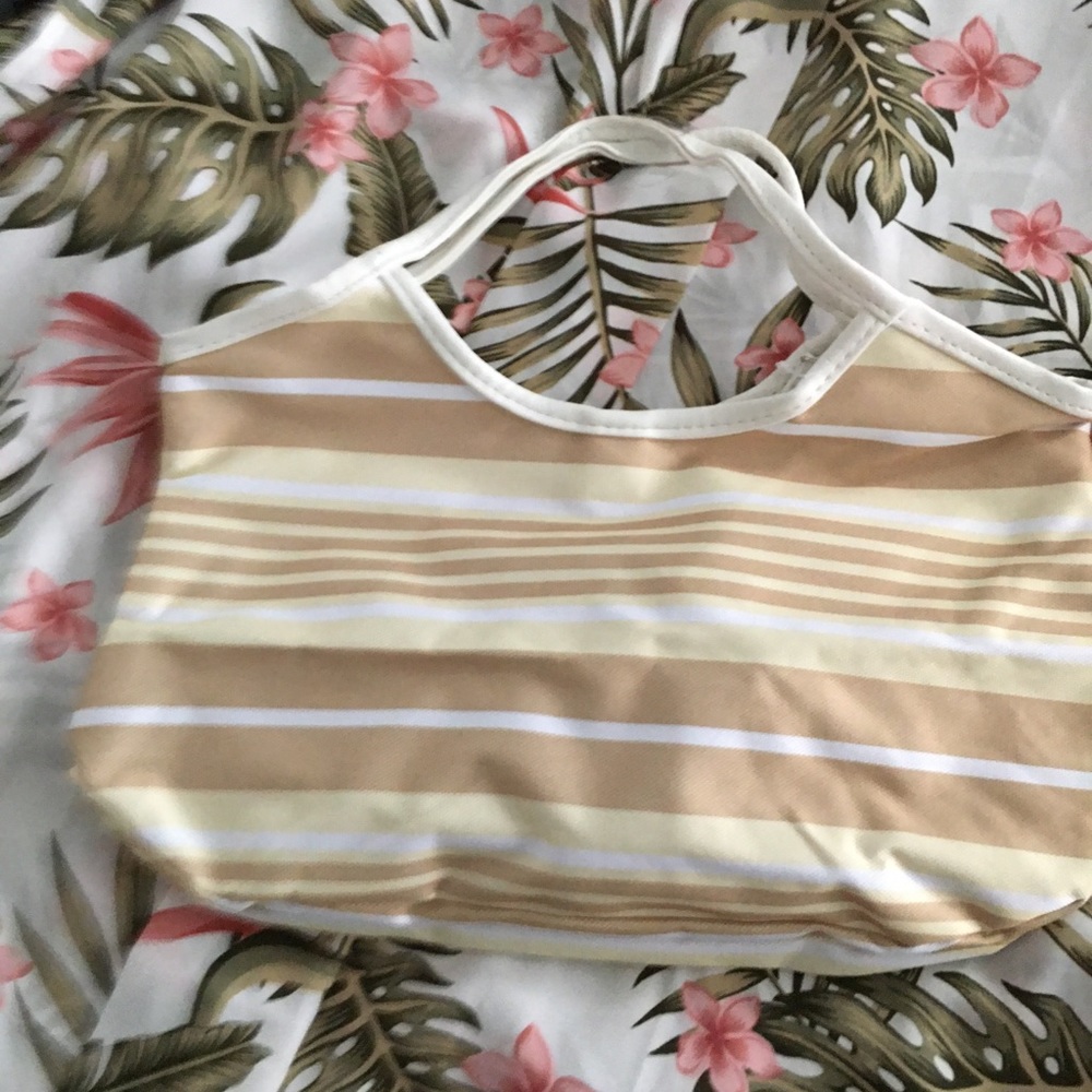 Cute small tote. Never used.